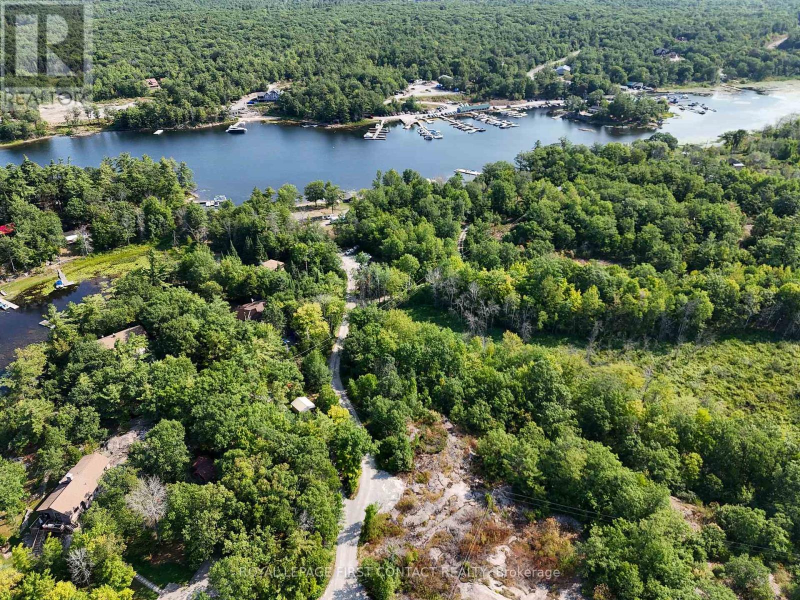 30 Birch Acres Drive, Georgian Bay, Ontario  L0K 1S0 - Photo 21 - X12365019