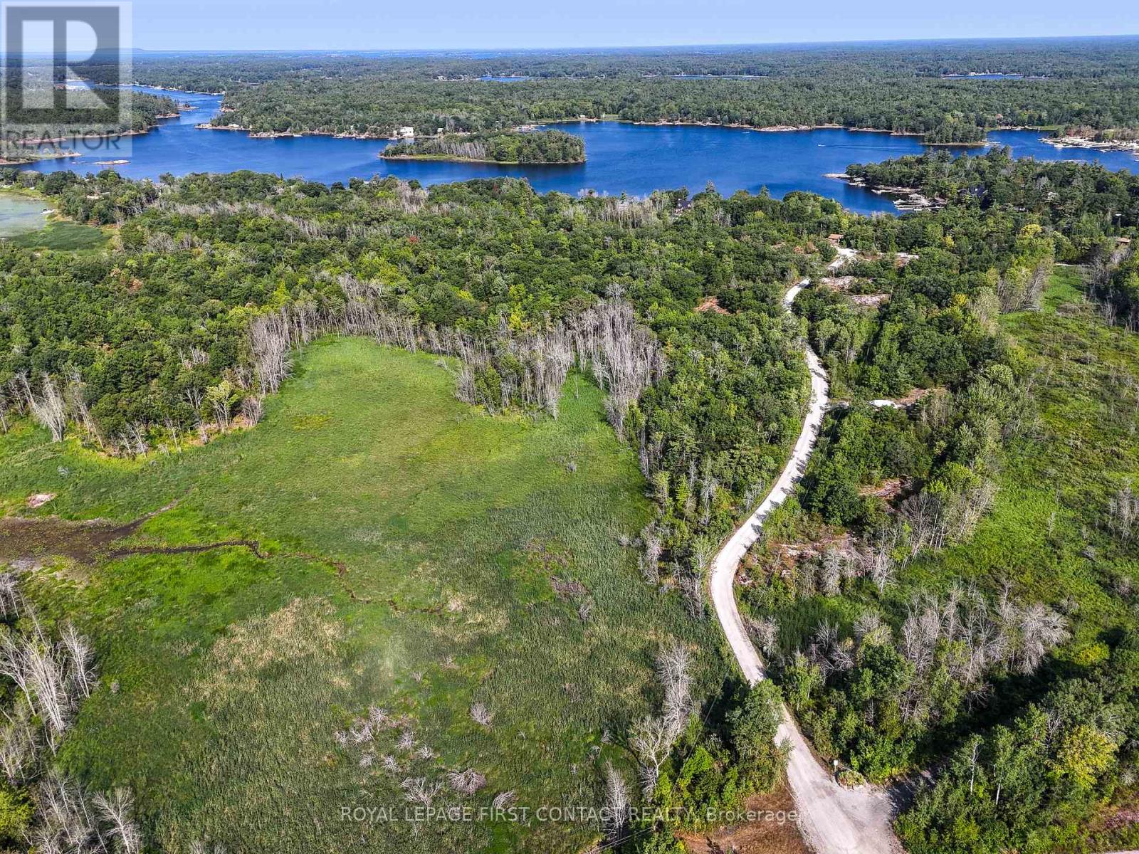 30 Birch Acres Drive, Georgian Bay, Ontario  L0K 1S0 - Photo 3 - X12365019