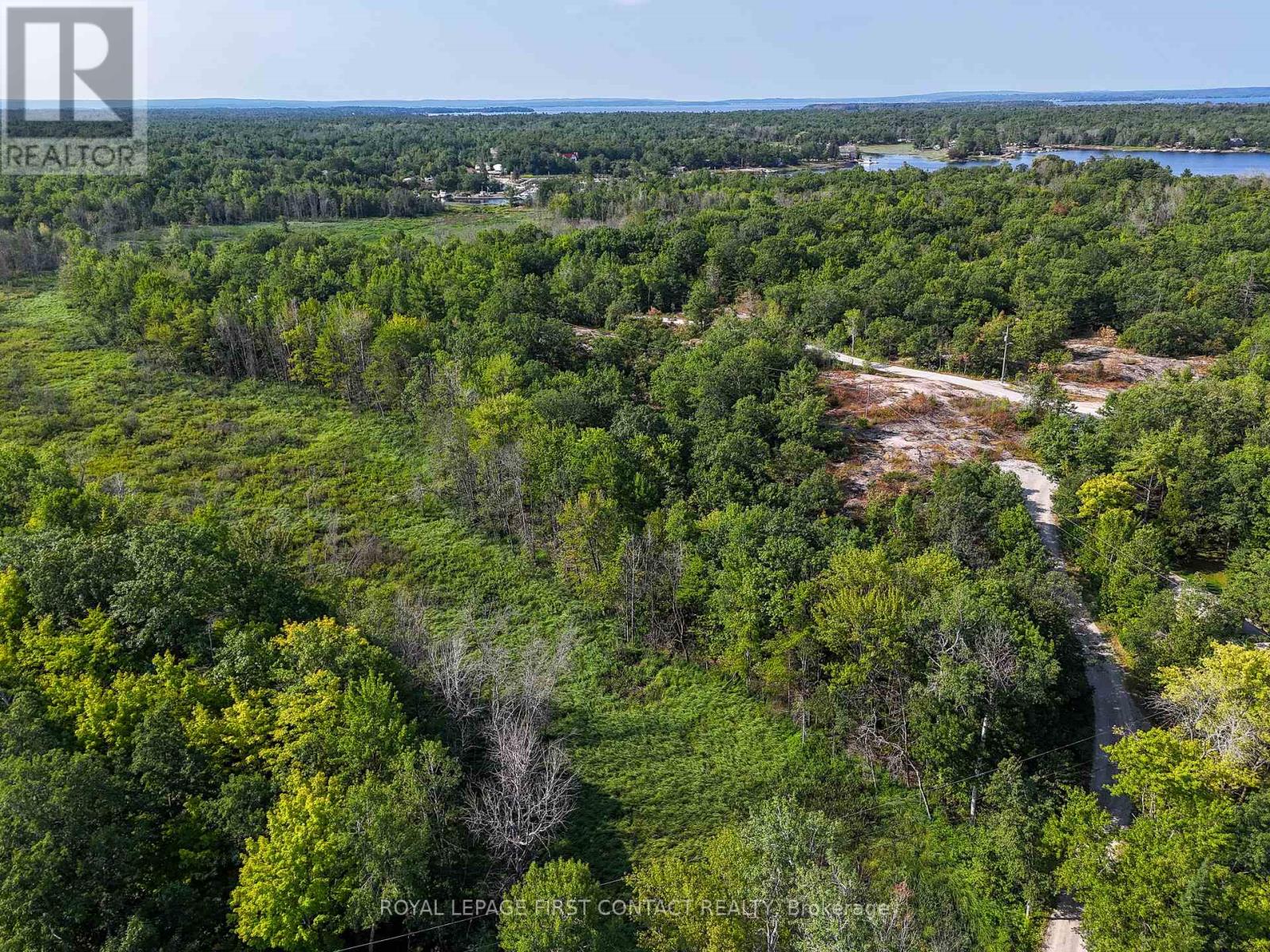 30 Birch Acres Drive, Georgian Bay, Ontario  L0K 1S0 - Photo 6 - X12365019