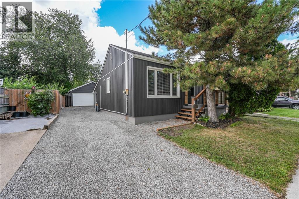 1 Waverley Road, St. Catharines, Ontario  L2M 5T5 - Photo 1 - 40763377