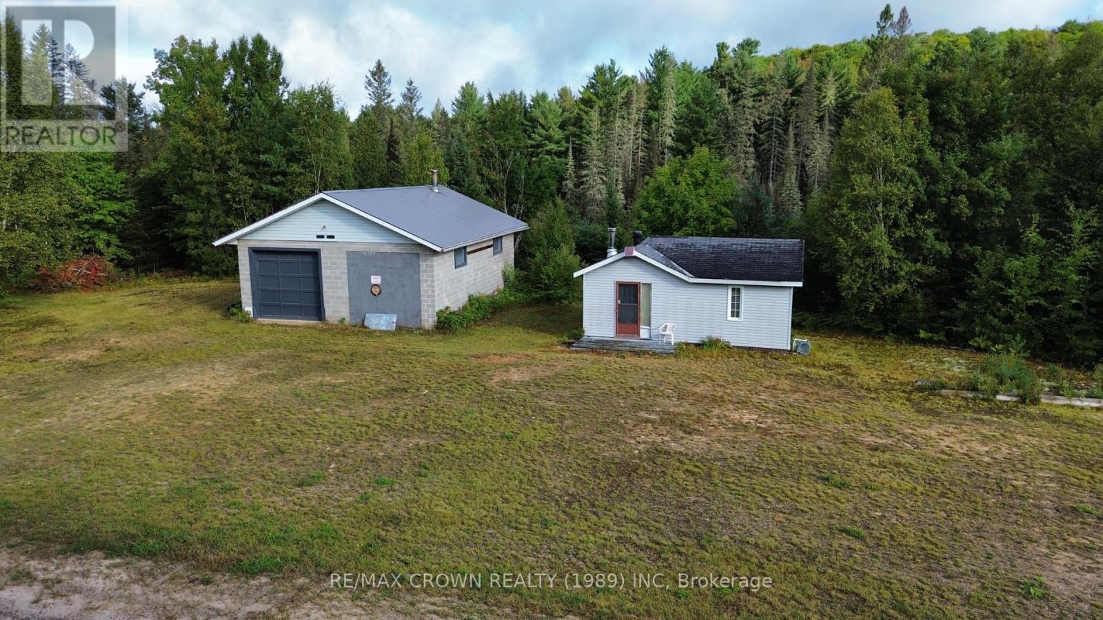 212 Weiler Line, Powassan, Ontario P0H 2L0 - Photo 3 - X12363354