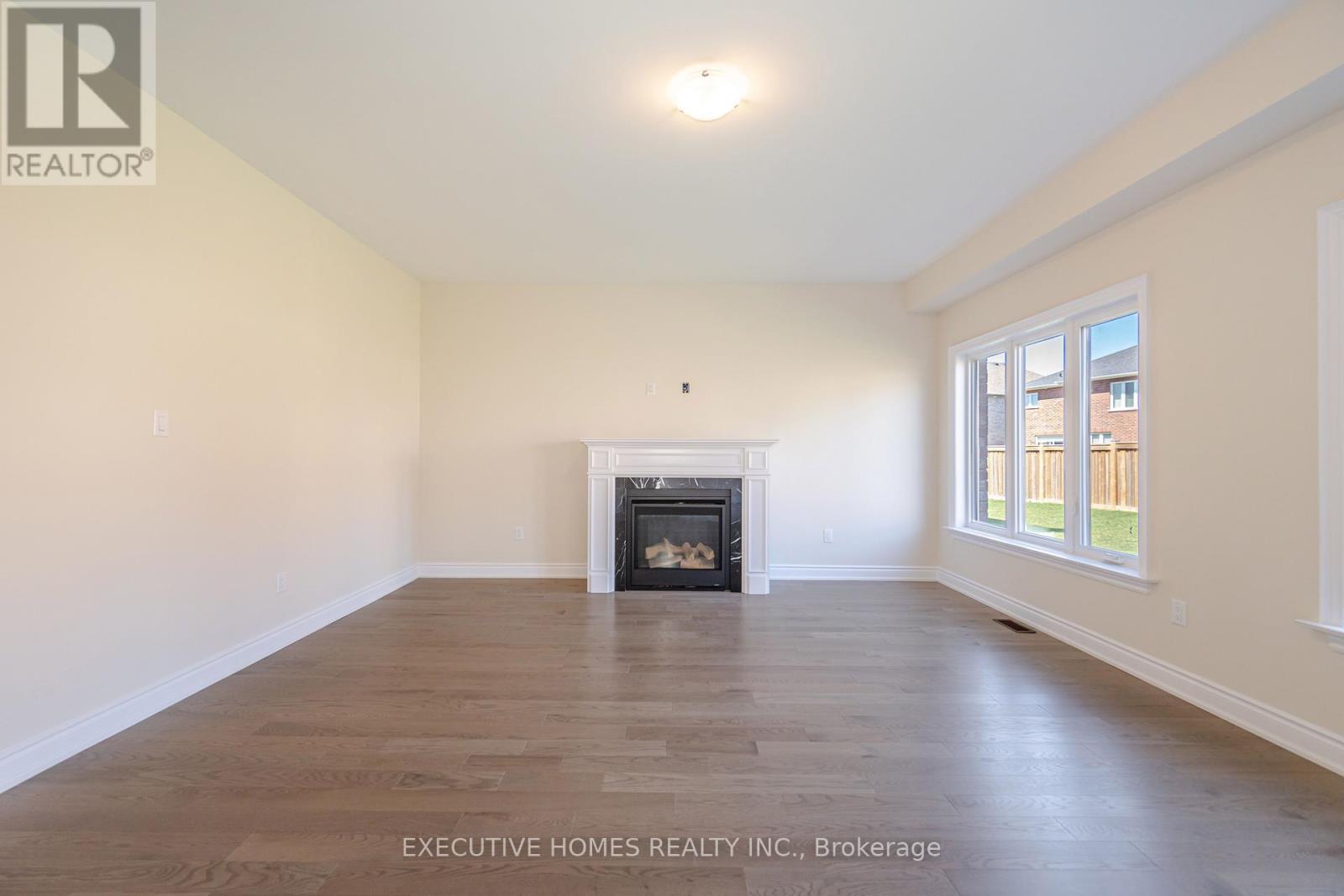 14 Mac Campbell Way, Bradford West Gwillimbury, Ontario  L3Z 4M7 - Photo 11 - N12353011