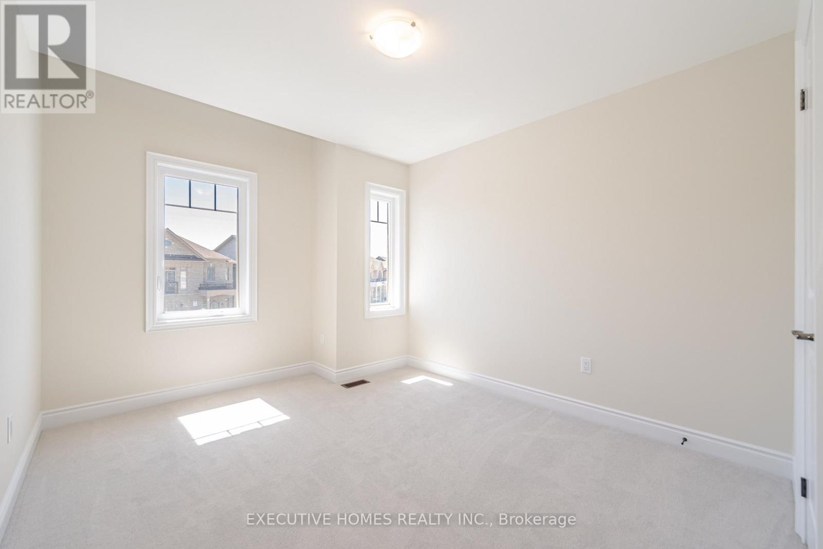 14 Mac Campbell Way, Bradford West Gwillimbury, Ontario  L3Z 4M7 - Photo 38 - N12353011