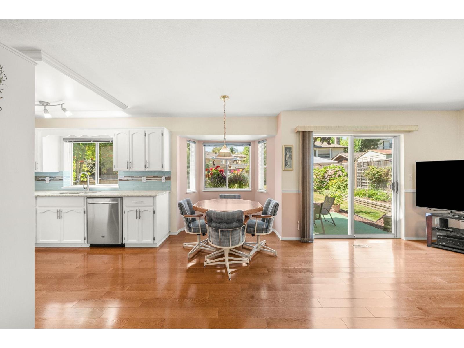 6039 191a Street, Surrey, British Columbia  V3S 8A1 - Photo 11 - R3040615