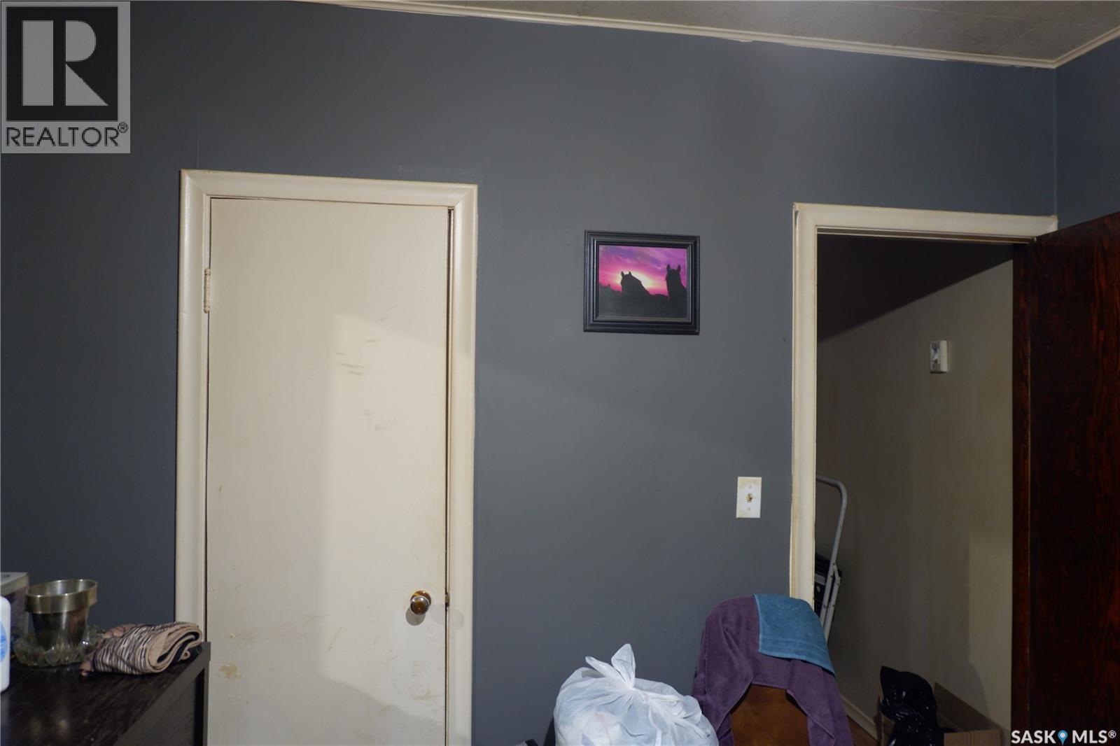 221 7th Avenue W, Assiniboia, Saskatchewan  S0H 0B0 - Photo 12 - SK016501