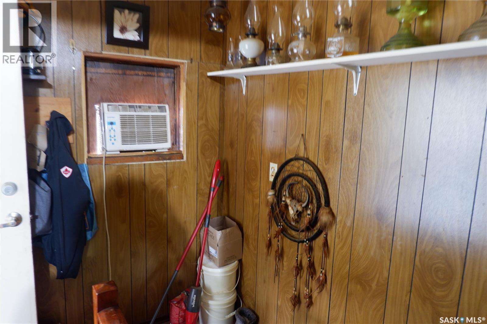 221 7th Avenue W, Assiniboia, Saskatchewan  S0H 0B0 - Photo 16 - SK016501