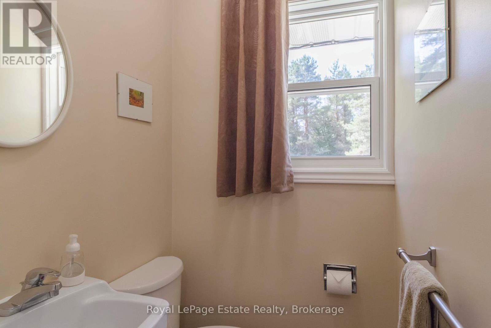 478 Bruce Rd 9, South Bruce Peninsula, Ontario  N0H 2T0 - Photo 39 - X12135541