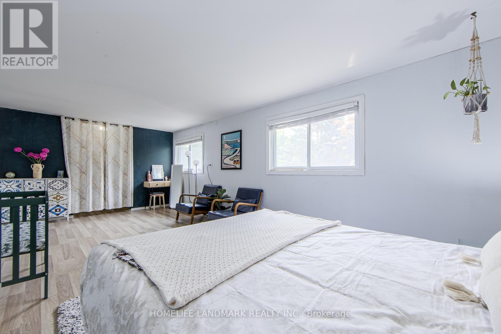 915 Harding Street, Whitby (Downtown Whitby), Ontario  L1N 1Y6 - Photo 14 - E12364911