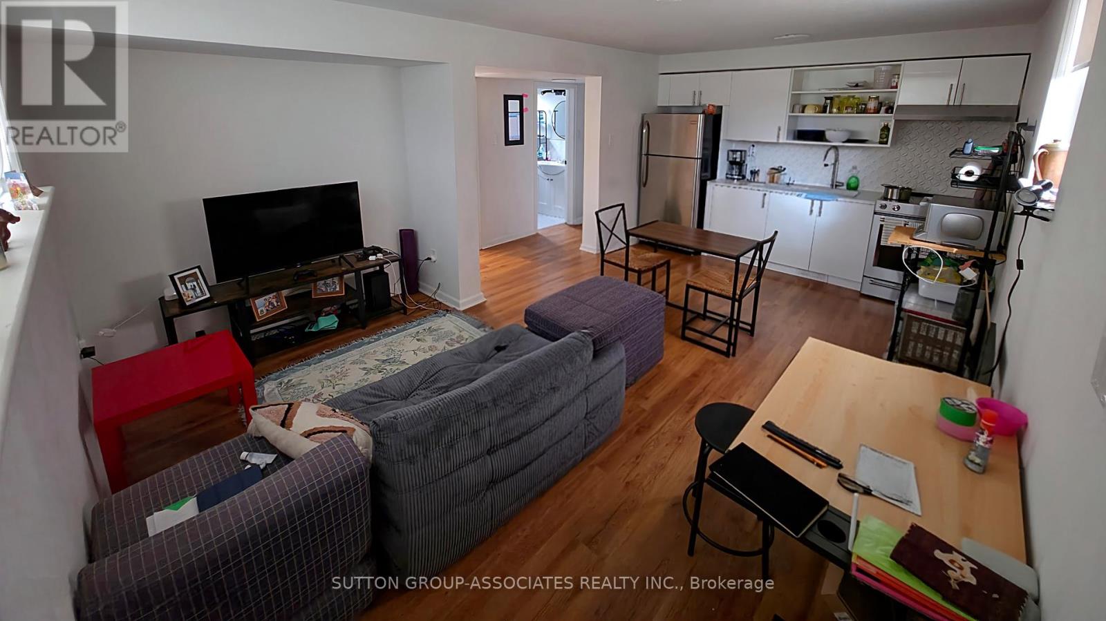 120 Edinborough Court, Toronto (Rockcliffe-Smythe), Ontario  M6N 2E8 - Photo 13 - W12363492