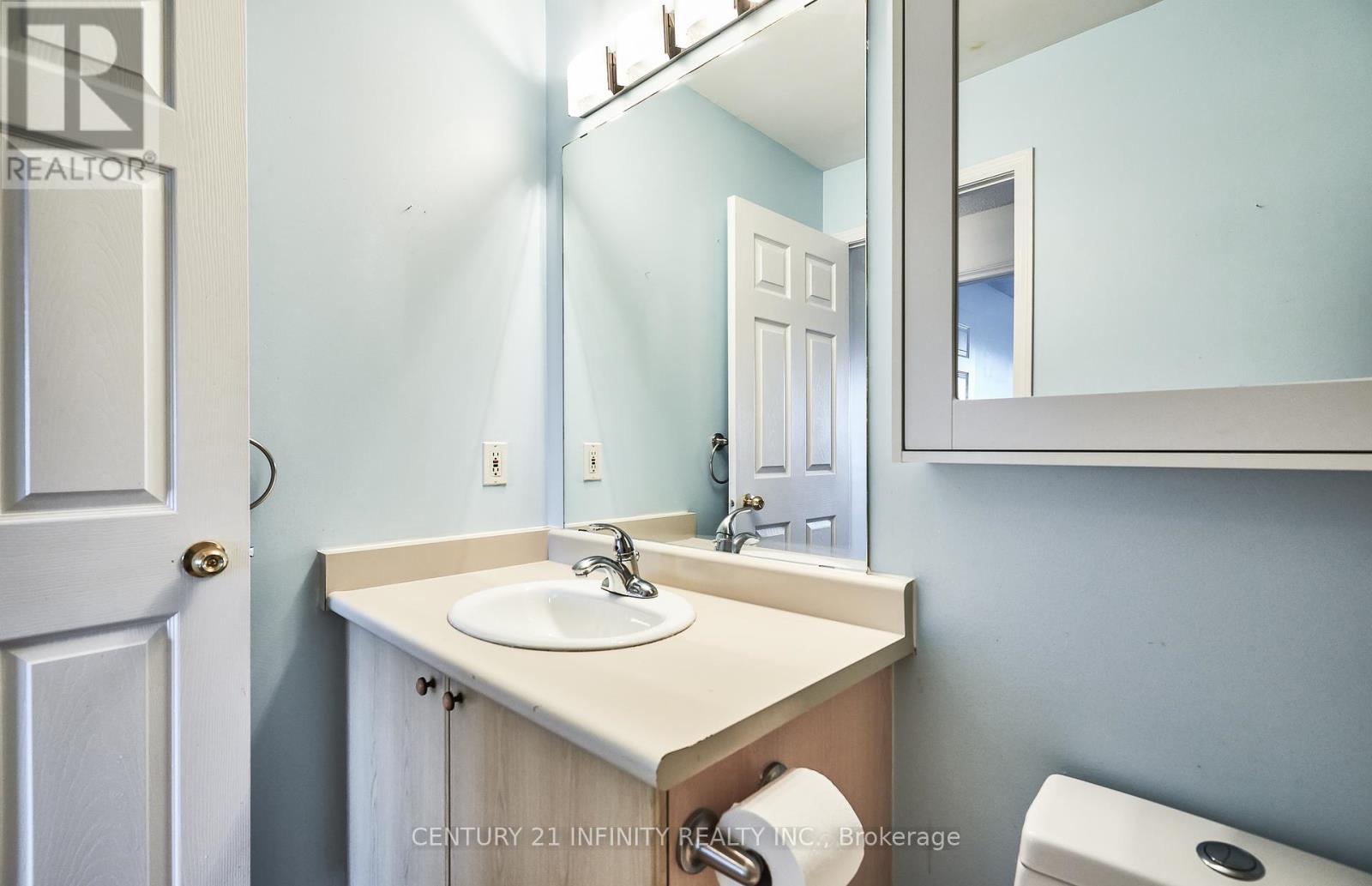 306 - 91 Aspen Springs Drive, Clarington, Ontario  L1C 5J9 - Photo 10 - E12365090