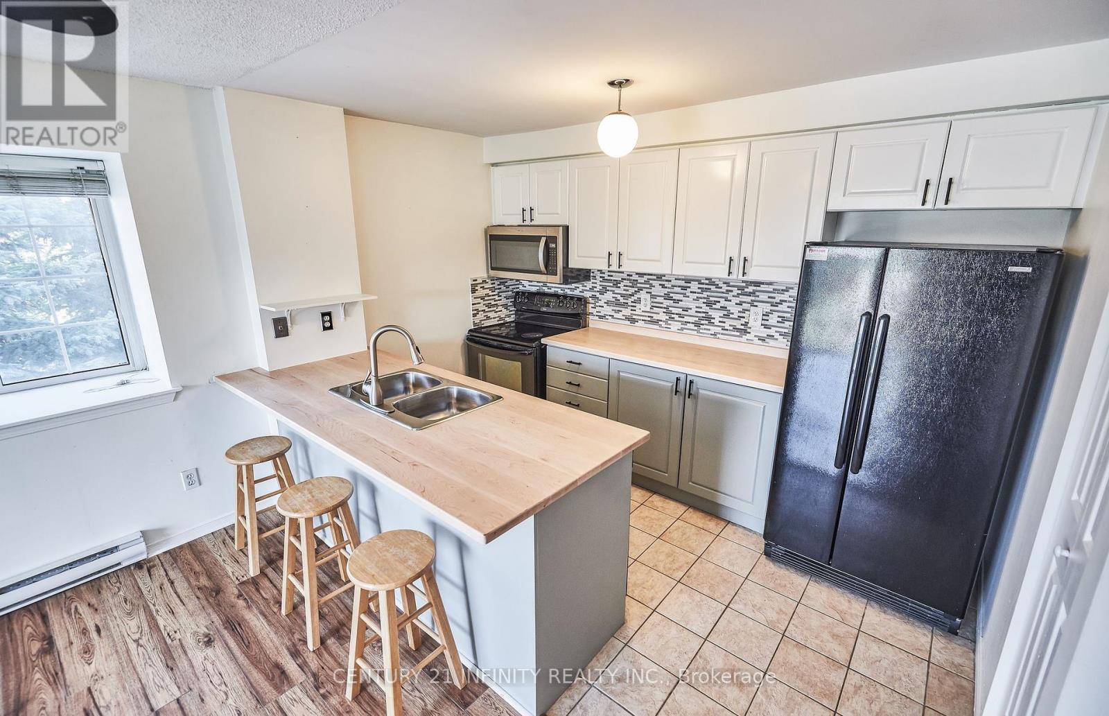 306 - 91 Aspen Springs Drive, Clarington, Ontario  L1C 5J9 - Photo 5 - E12365090