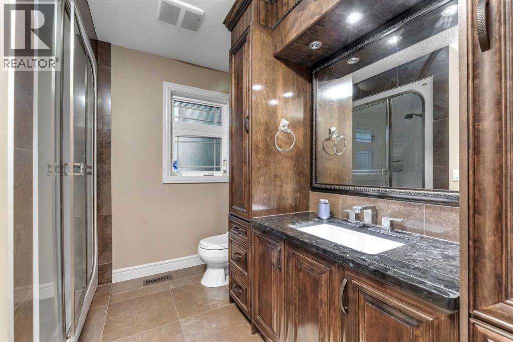 989 East Lakeview Road, Chestermere, Alberta  T1X 1R2 - Photo 38 - A2243988