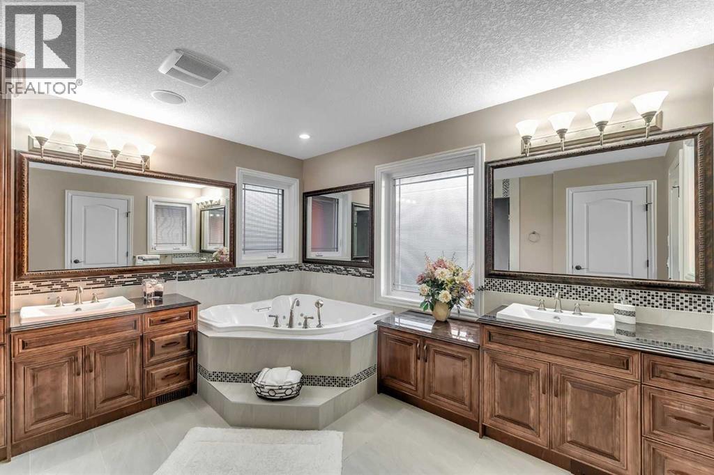989 East Lakeview Road, Chestermere, Alberta  T1X 1R2 - Photo 31 - A2243988