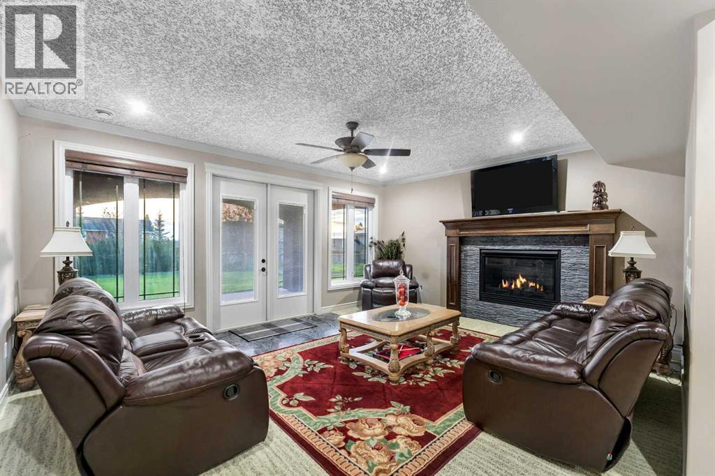 989 East Lakeview Road, Chestermere, Alberta  T1X 1R2 - Photo 40 - A2243988
