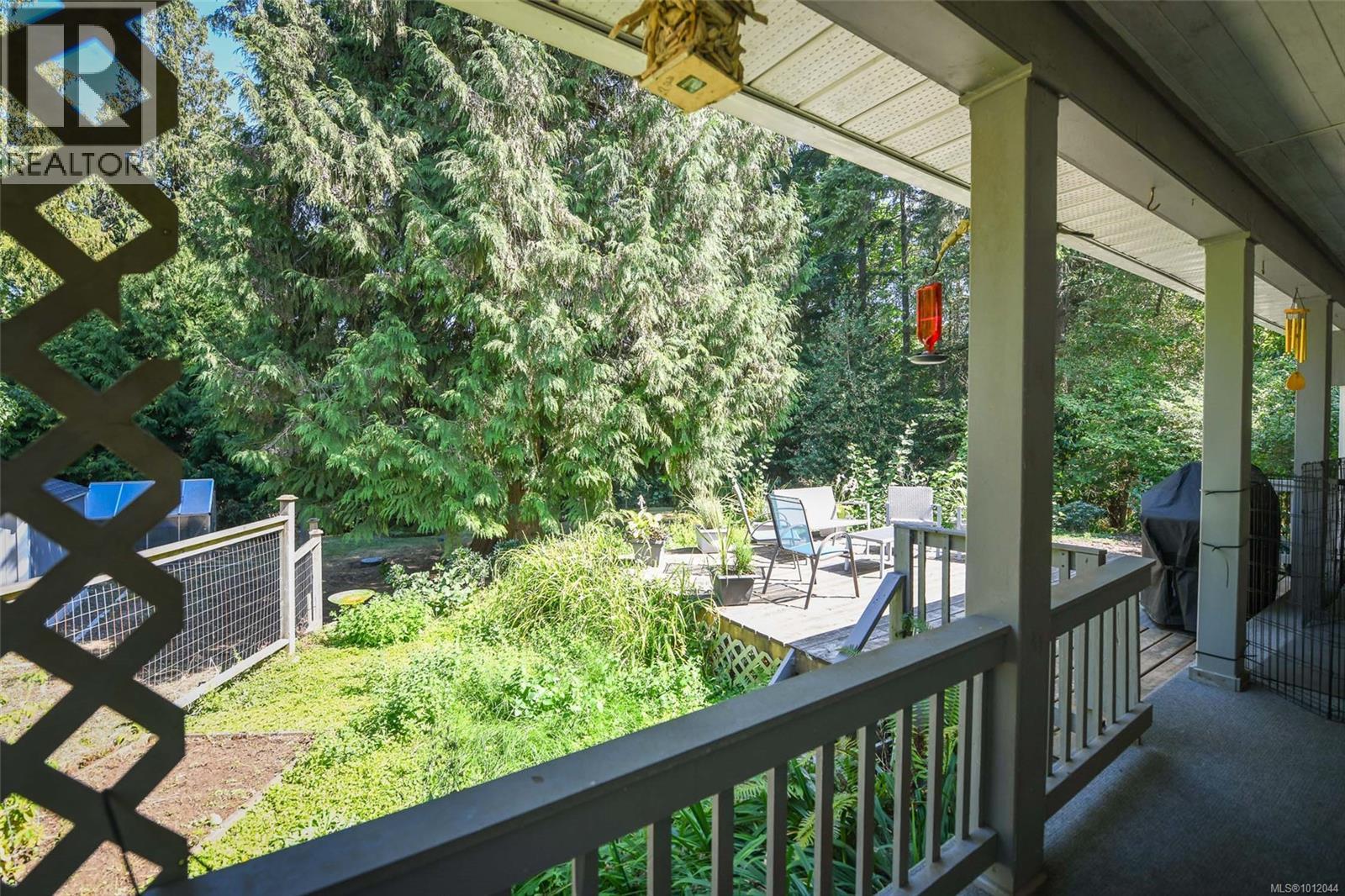 7730 Vivian Way, Fanny Bay, British Columbia  V0R 2W0 - Photo 36 - 1012044