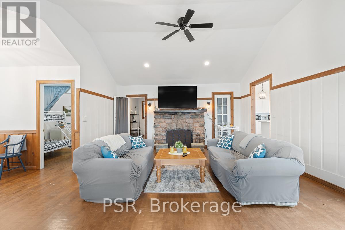 1-1356 & 1357 Peninsula Road, Muskoka Lakes, Ontario  P0B 1J0 - Photo 17 - X12308178