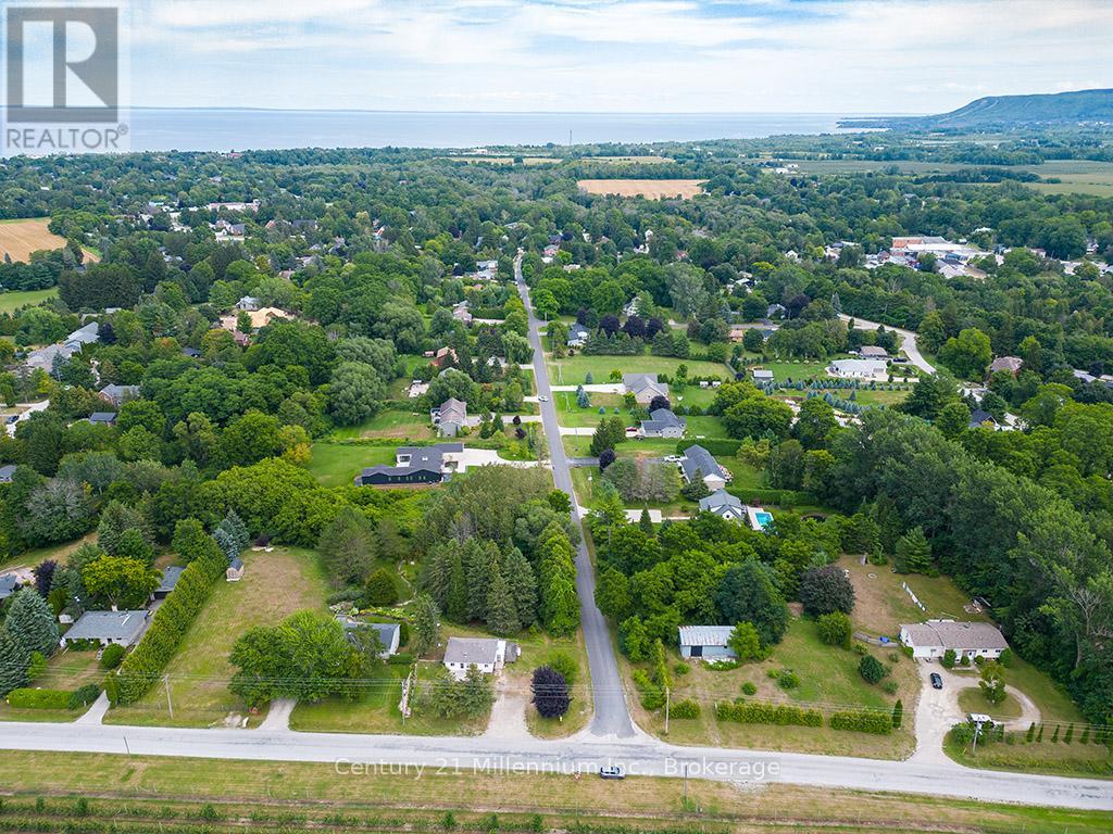 417047 Tenth Line, Blue Mountains, Ontario  N0H 1J0 - Photo 1 - X12362553