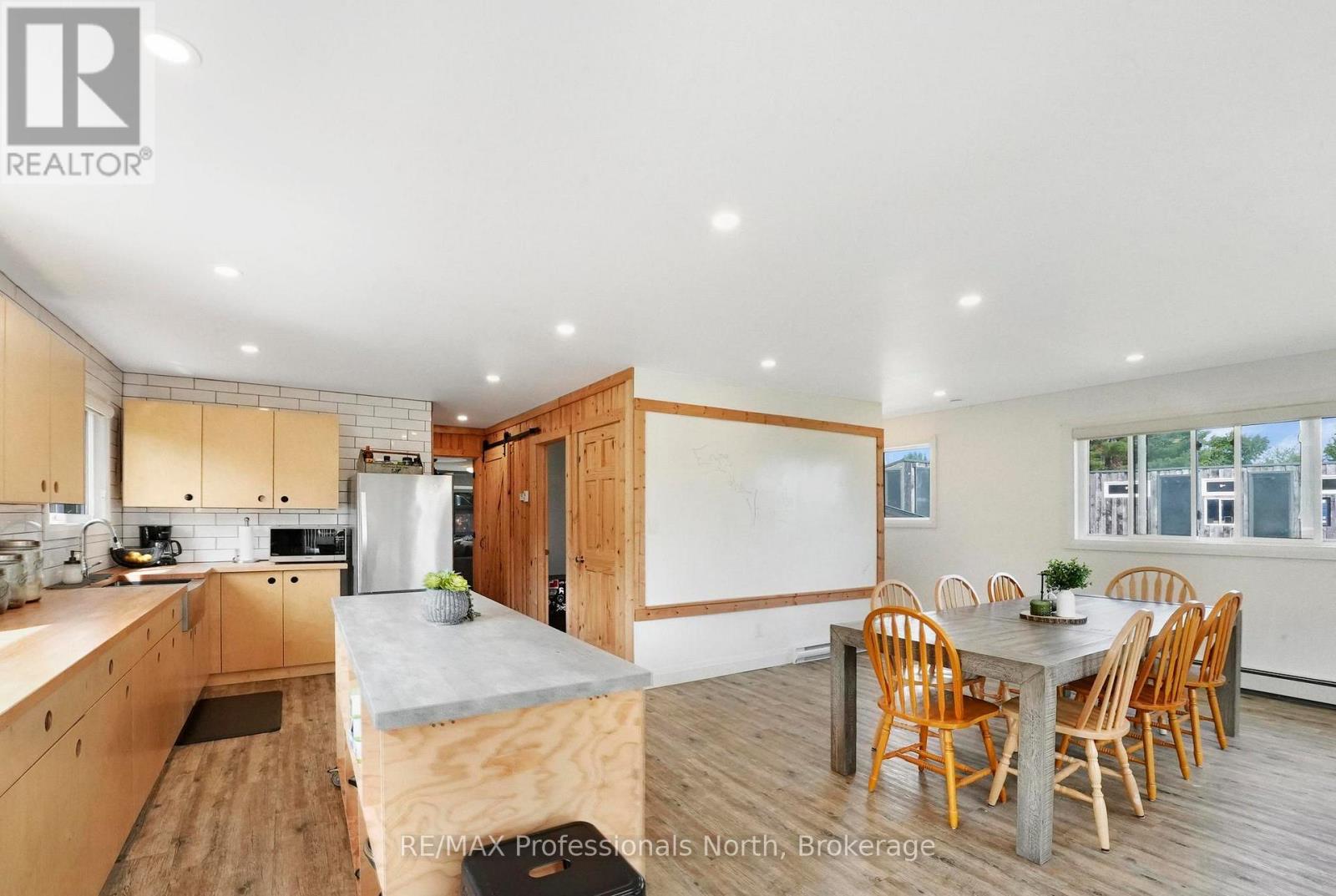 1597 Queens Line Road, Minden Hills, Ontario  K0M 2K0 - Photo 18 - X12359845