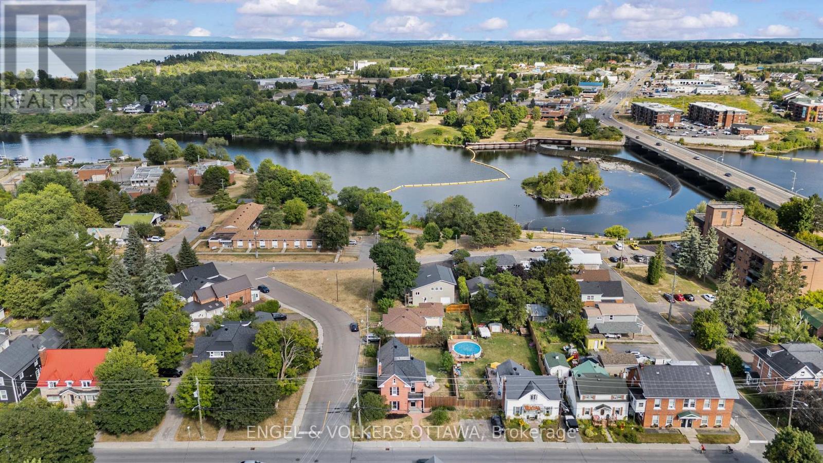 219 John Street N, Arnprior, Ontario  K7S 2P2 - Photo 47 - X12365146