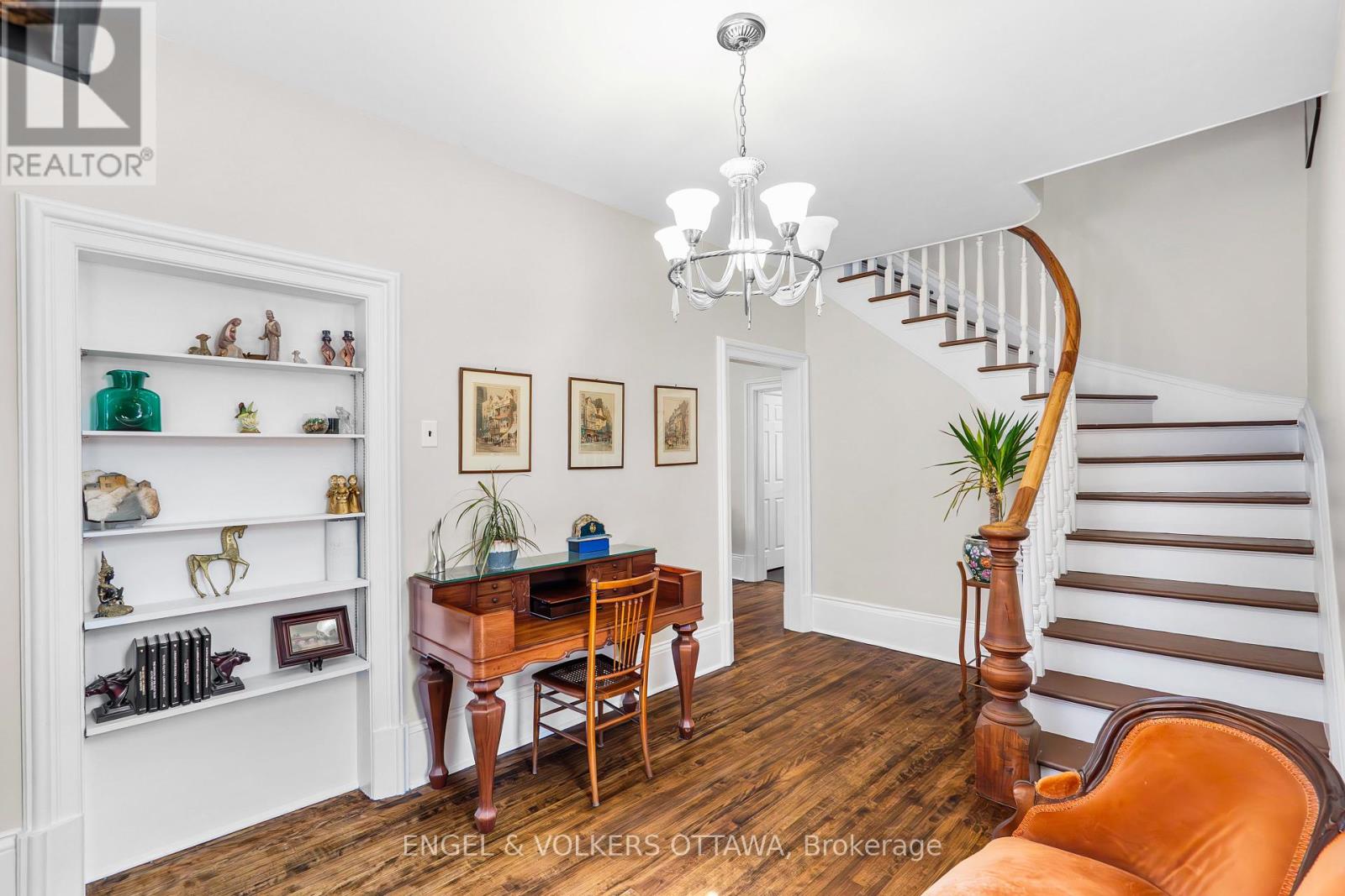 219 John Street N, Arnprior, Ontario  K7S 2P2 - Photo 6 - X12365146