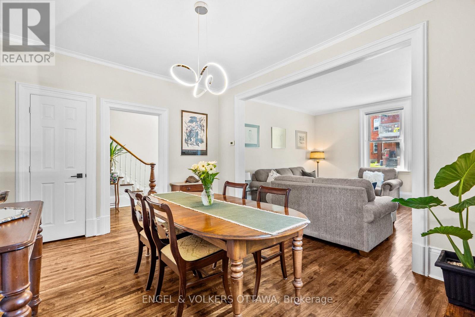 219 John Street N, Arnprior, Ontario  K7S 2P2 - Photo 7 - X12365146