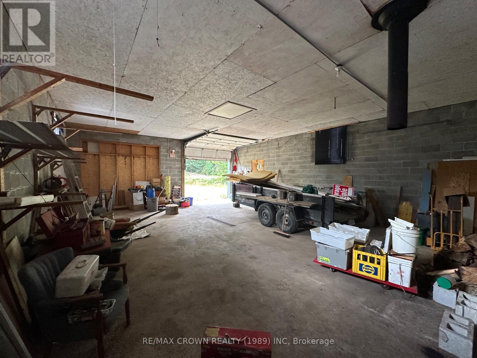 212 Weiler Line, Powassan, Ontario P0H 2L0 - Photo 15 - X12363354