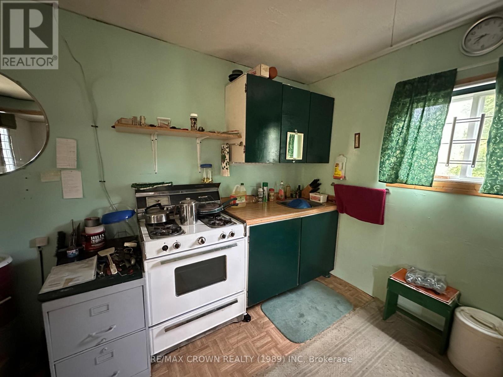 212 Weiler Line, Powassan, Ontario P0H 2L0 - Photo 9 - X12363354