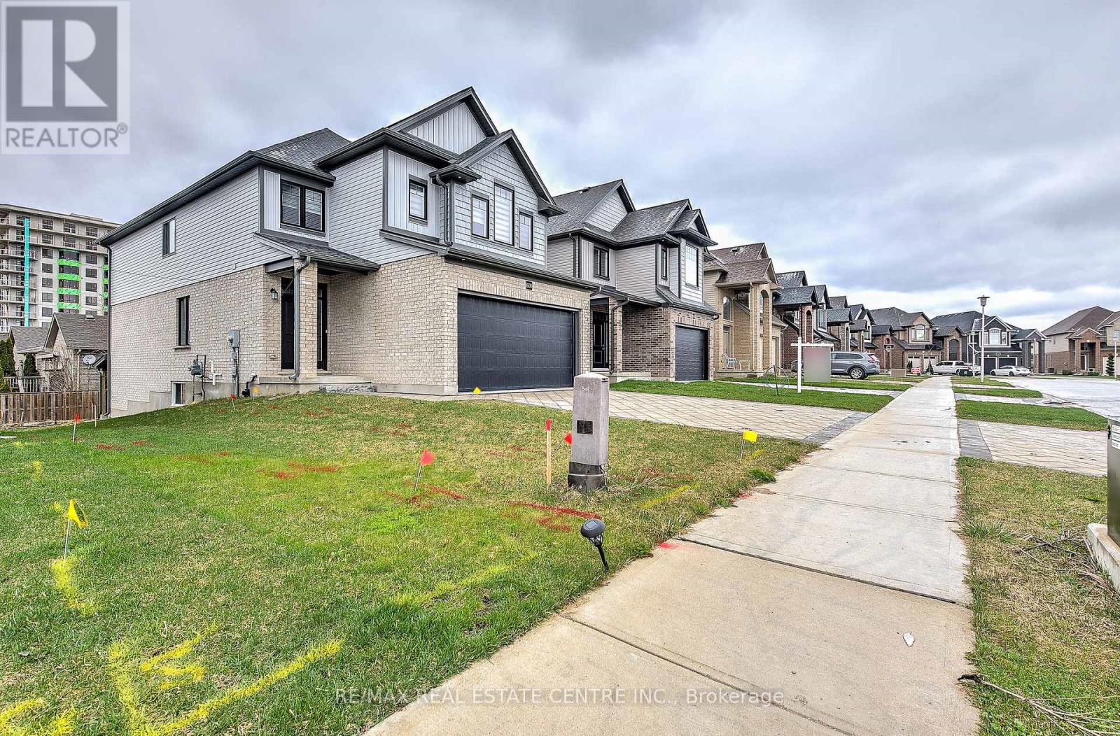 1600 Noah Bend, London North, Ontario  N6G 0T2 - Photo 2 - X12362556