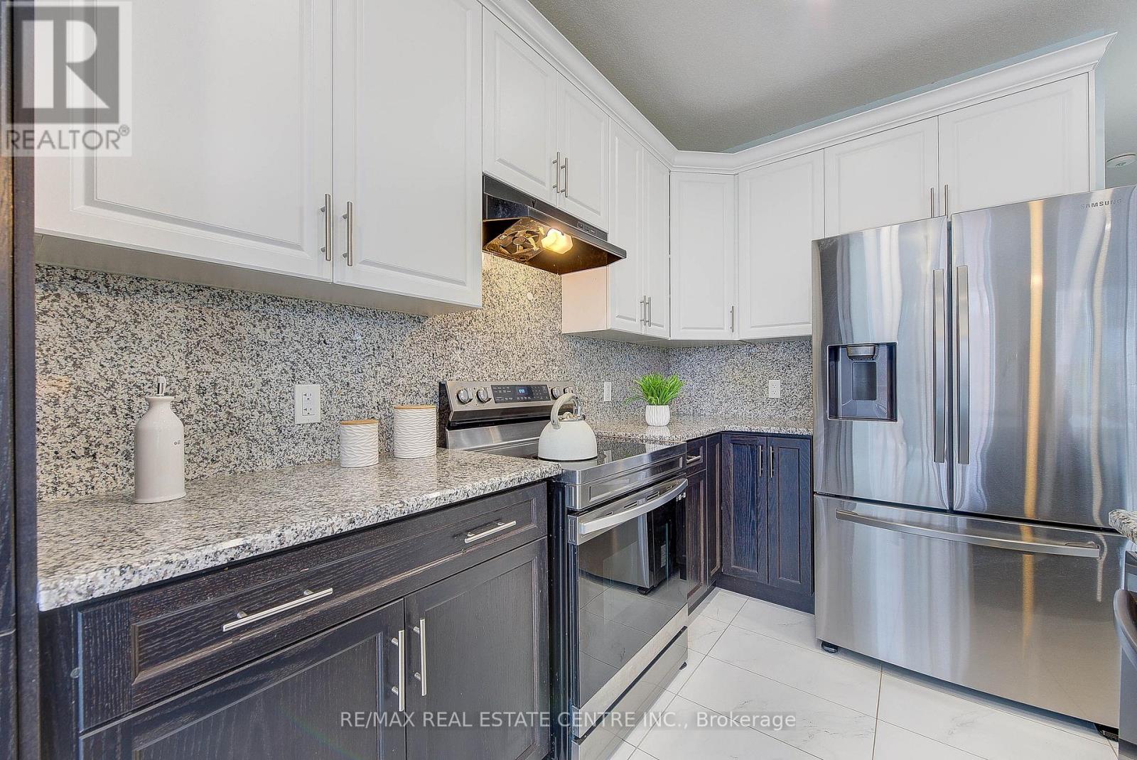1600 Noah Bend, London North, Ontario  N6G 0T2 - Photo 16 - X12362556