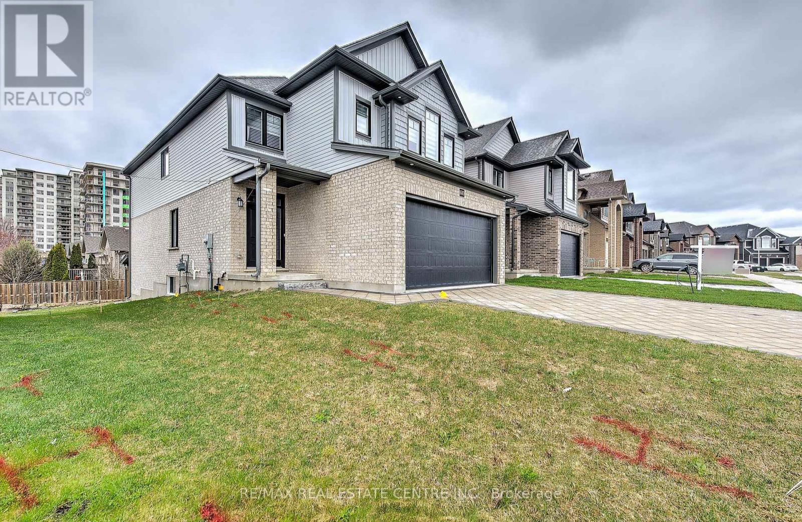 1600 Noah Bend, London North, Ontario  N6G 0T2 - Photo 3 - X12362556