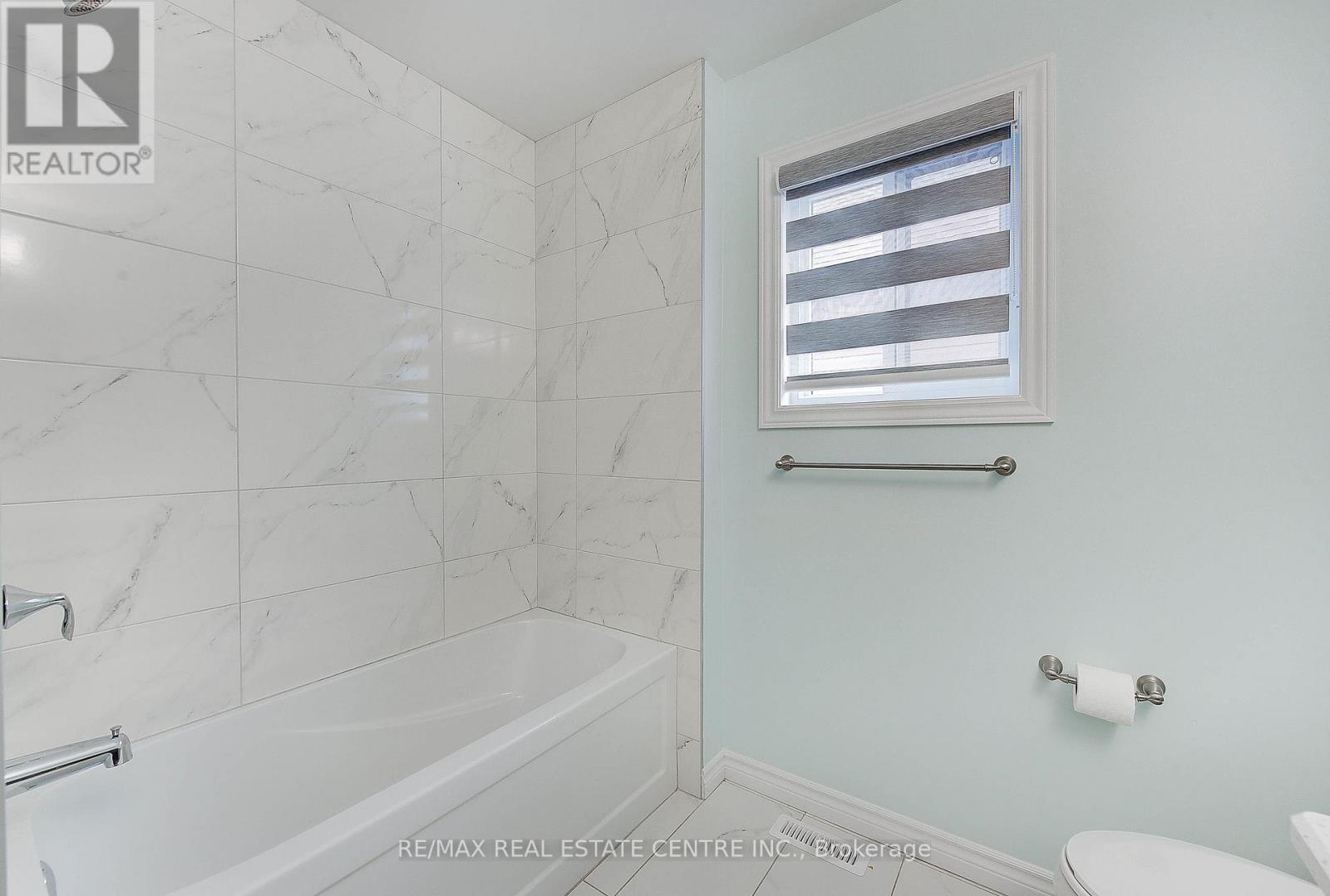 1600 Noah Bend, London North, Ontario  N6G 0T2 - Photo 36 - X12362556