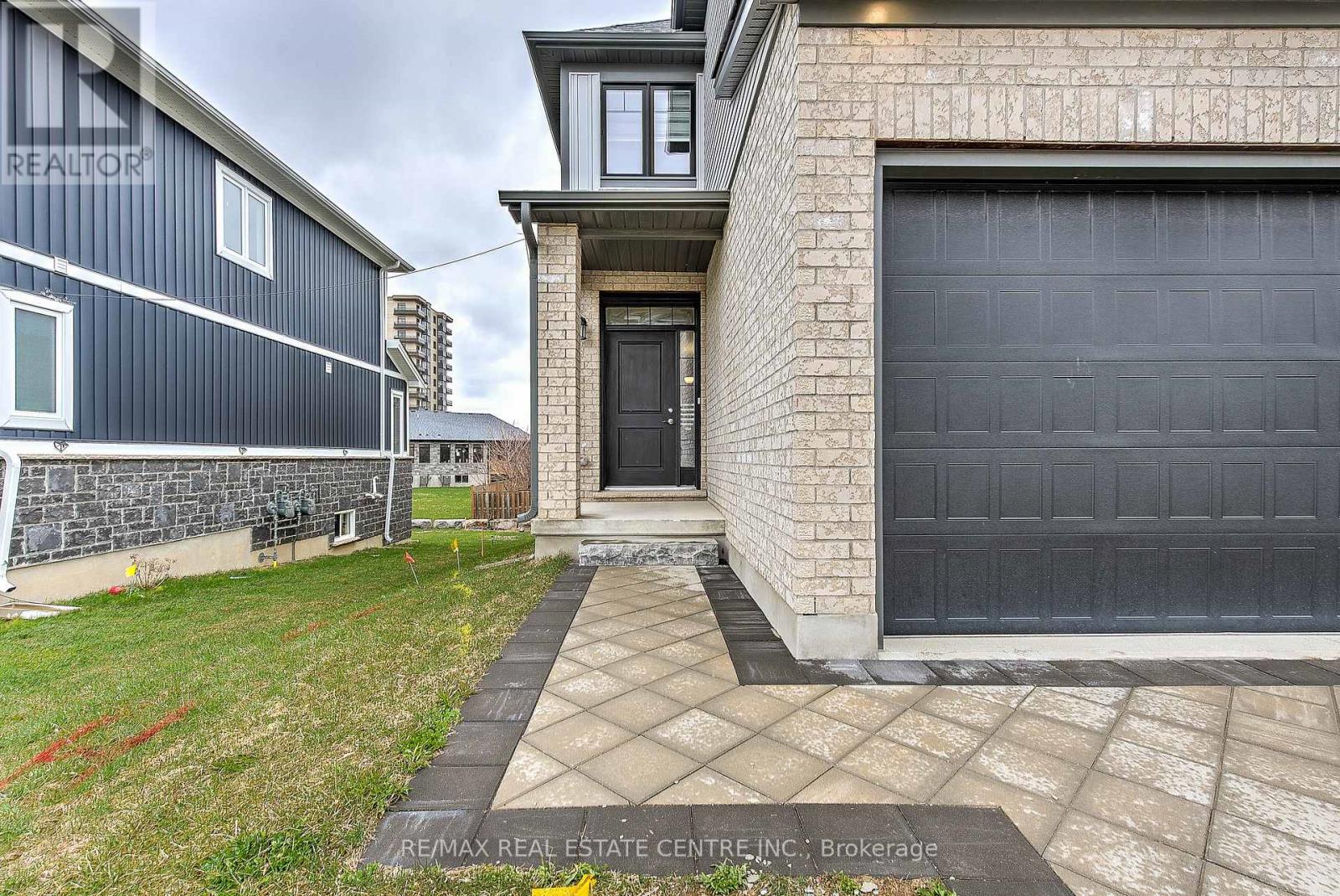 1600 Noah Bend, London North, Ontario  N6G 0T2 - Photo 5 - X12362556