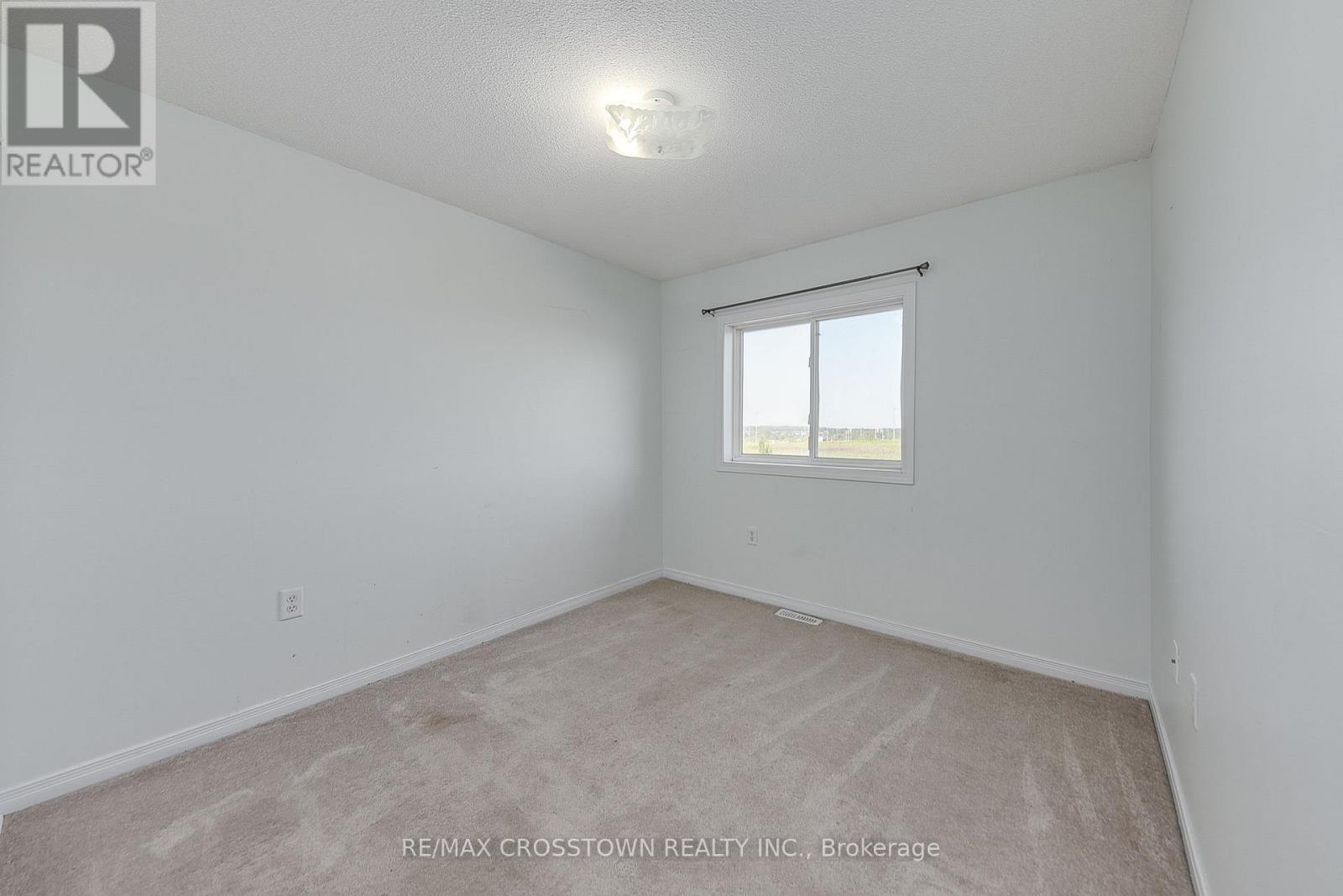 37 Goodwin Drive, Barrie, Ontario  L4N 5Z7 - Photo 17 - S12365046