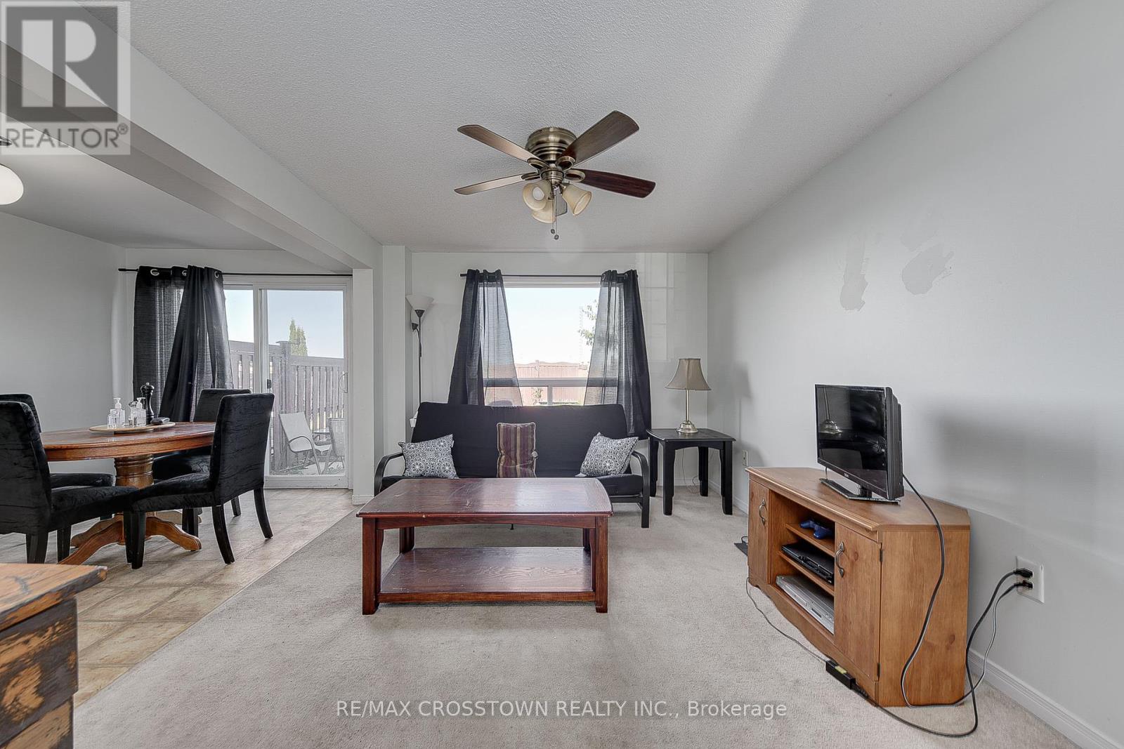 37 Goodwin Drive, Barrie, Ontario  L4N 5Z7 - Photo 6 - S12365046