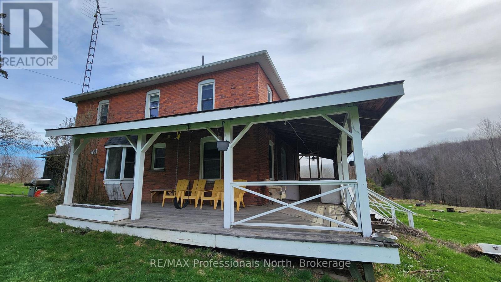 1034 Quinn Road, Muskoka Lakes (Watt), Ontario  P0B 1M0 - Photo 35 - X12365163