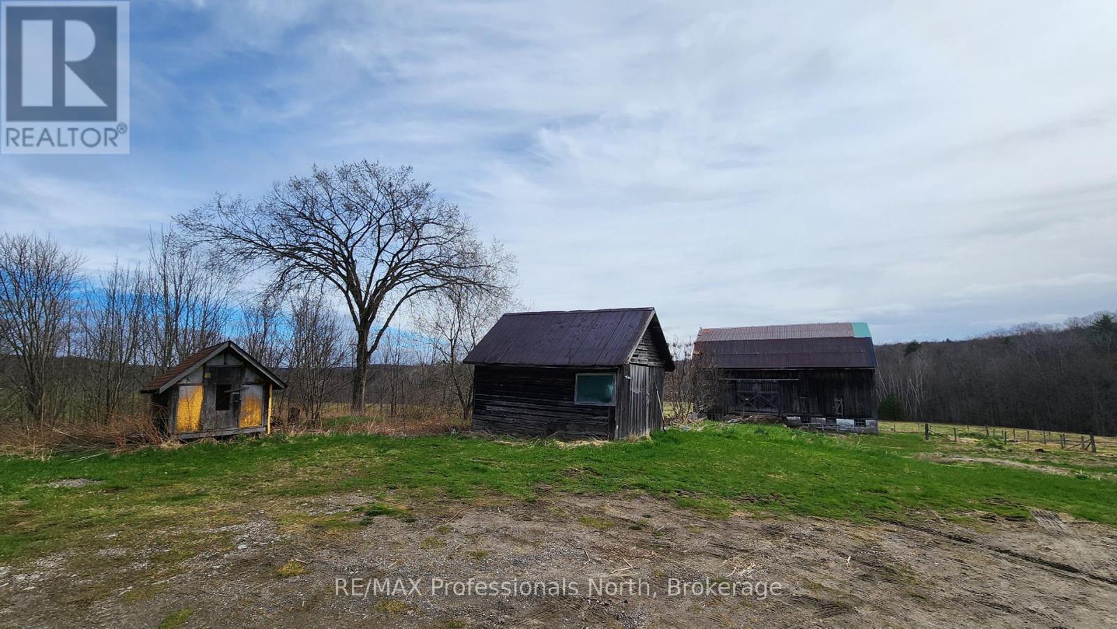 1034 Quinn Road, Muskoka Lakes (Watt), Ontario  P0B 1M0 - Photo 40 - X12365163