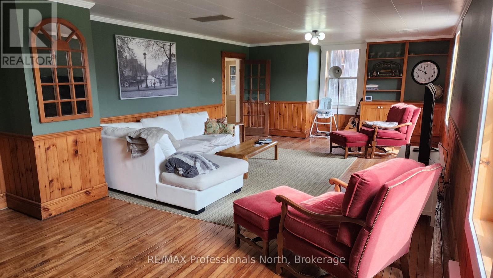 1034 Quinn Road, Muskoka Lakes (Watt), Ontario  P0B 1M0 - Photo 6 - X12365163