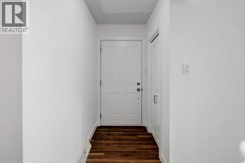 3105 A & B, 3017 A & B 38 Street Sw, Calgary, Alberta  T3E 3G4 - Photo 10 - A2247580