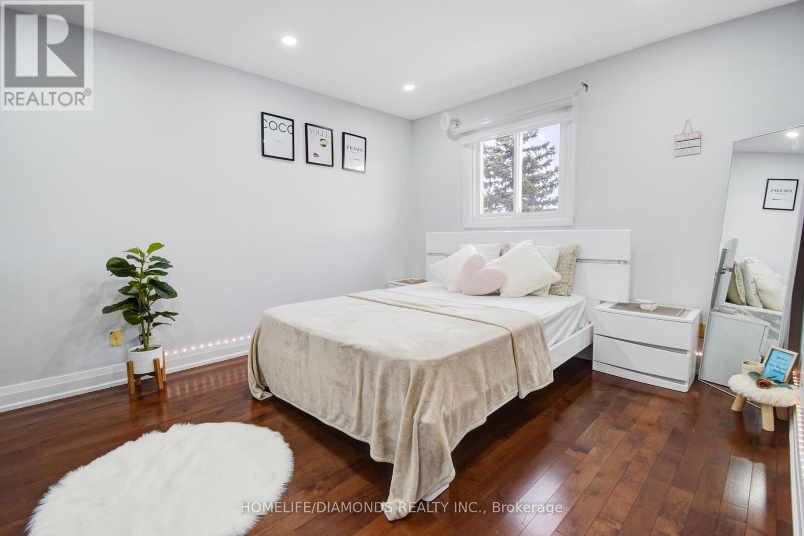1549 Willow Way, Mississauga, Ontario  L5M 4A1 - Photo 29 - W12365047