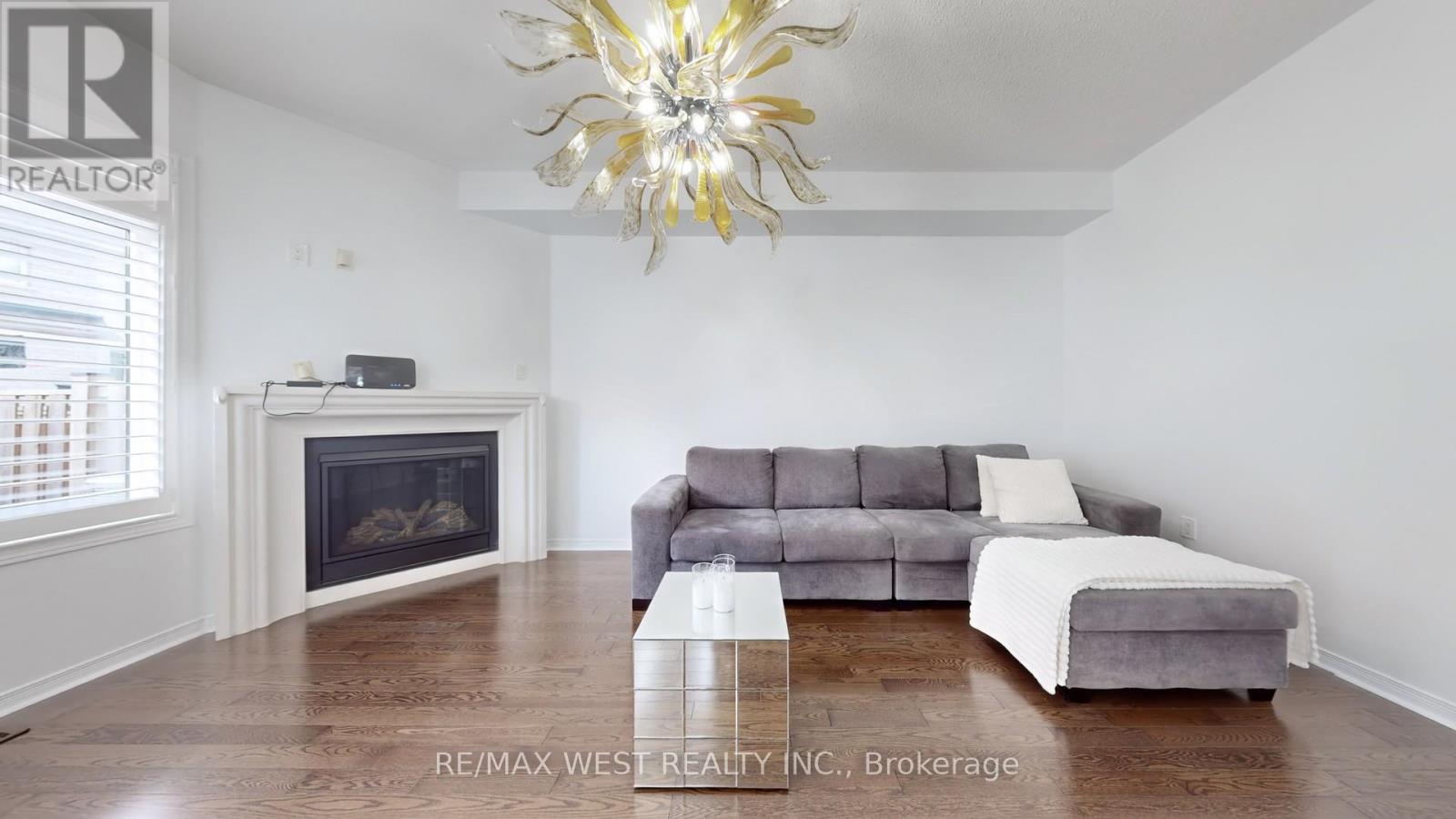 28 Yellowknife Road, Brampton, Ontario  L6R 3X3 - Photo 13 - W12365056