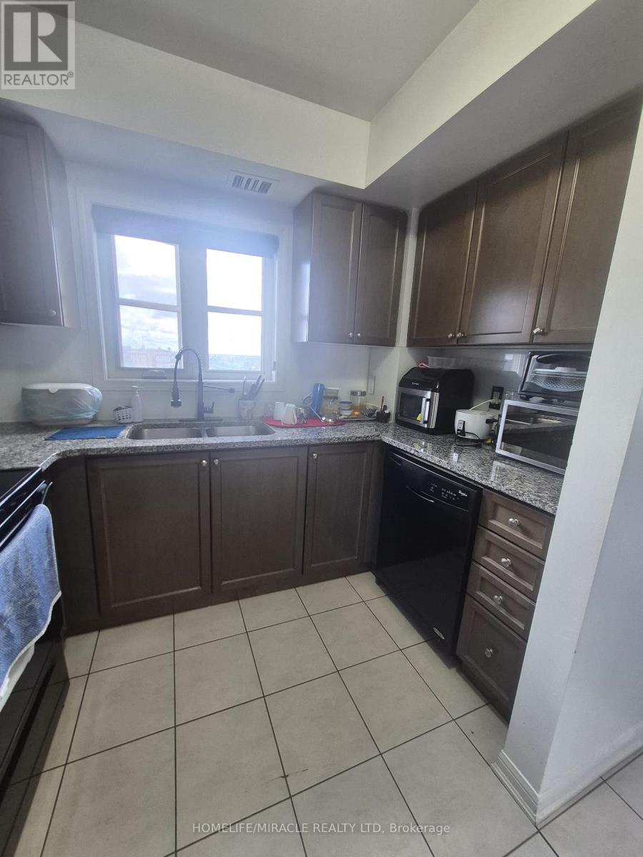 404 - 70 Baycliffe Crescent, Brampton, Ontario  L7A 0Z5 - Photo 10 - W12365070