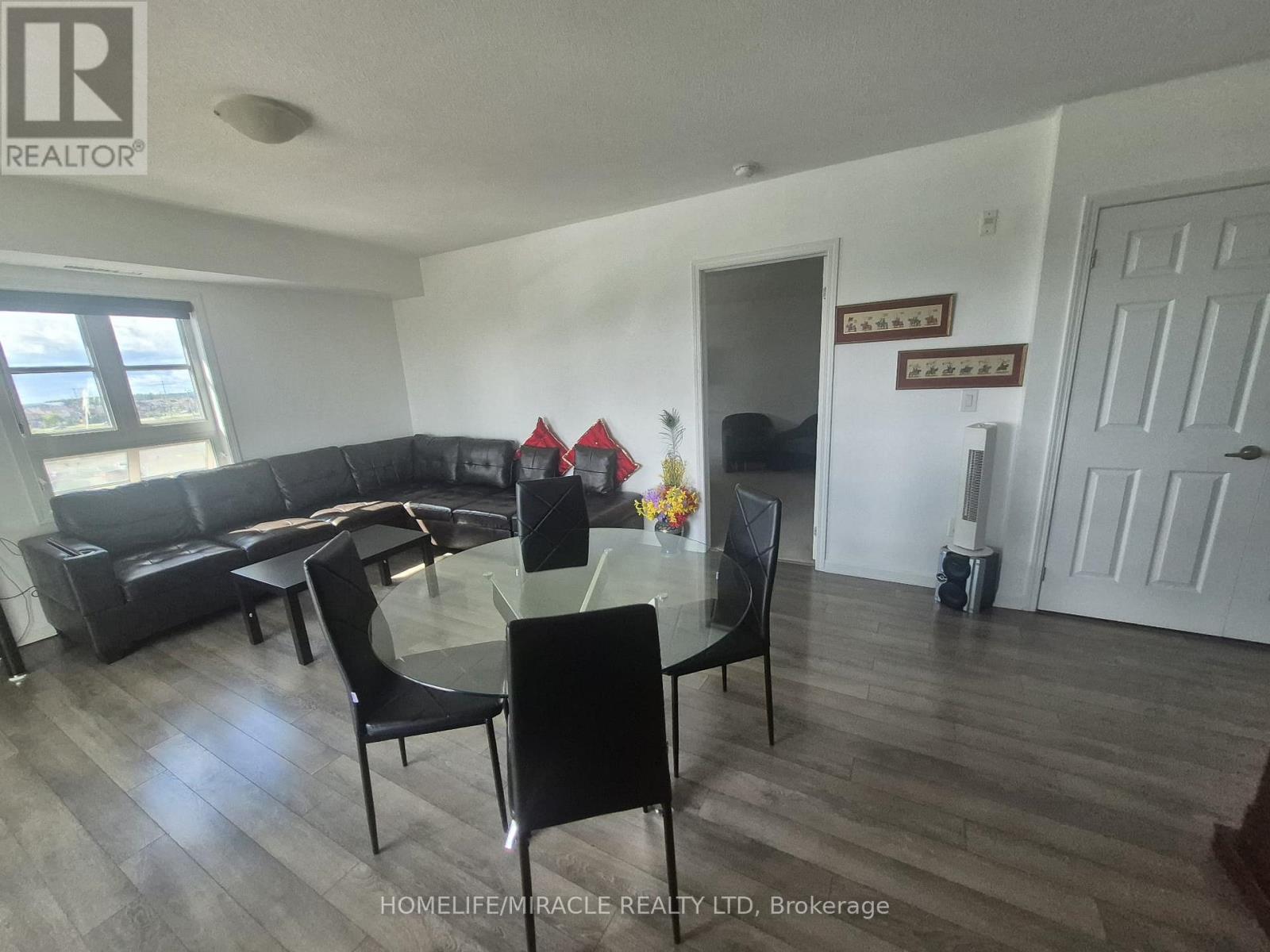 404 - 70 Baycliffe Crescent, Brampton, Ontario  L7A 0Z5 - Photo 9 - W12365070