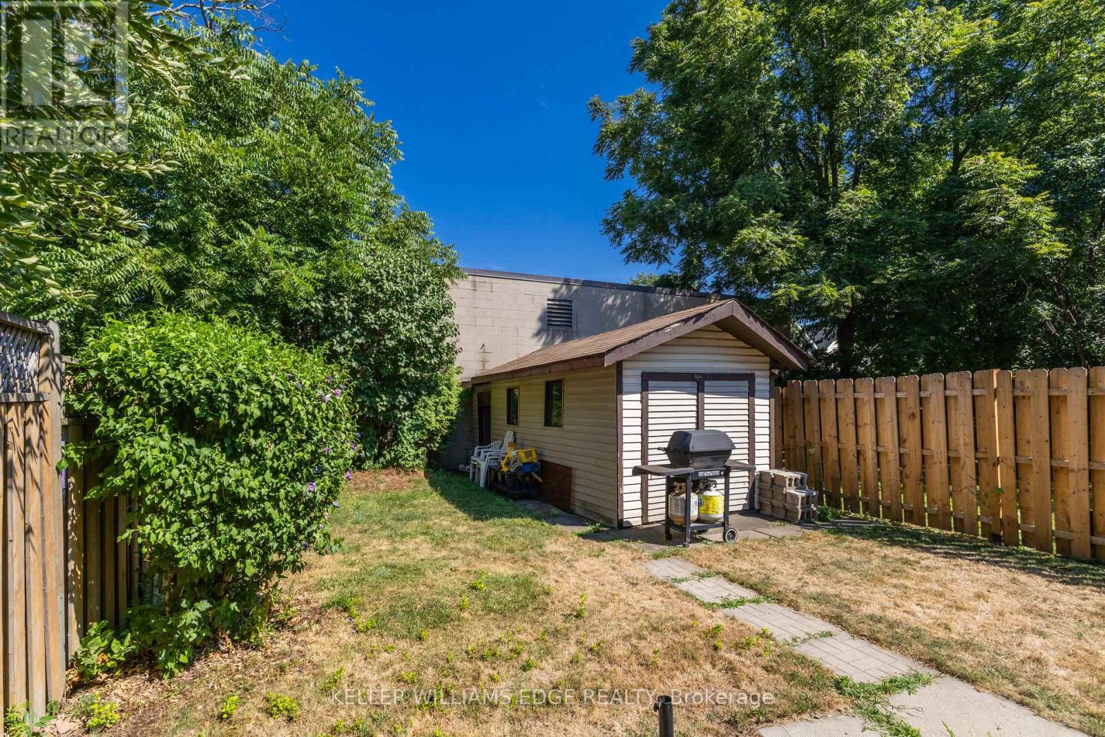 16 Albemarle Street, Hamilton, Ontario  L8L 7G3 - Photo 25 - X12365050