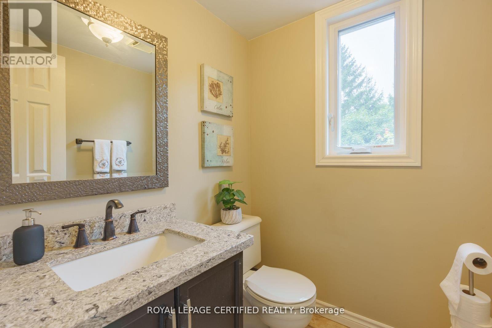 121 Leeson Street, East Luther Grand Valley, Ontario  L9W 5Y8 - Photo 10 - X12365081