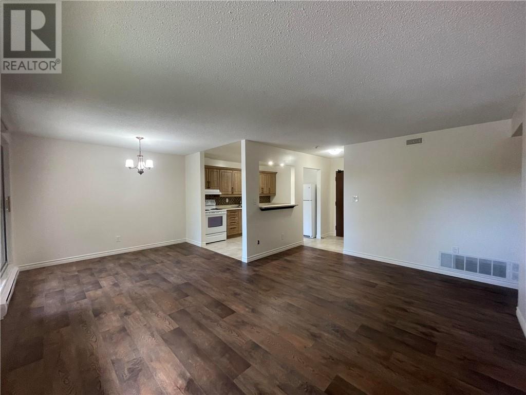 422 Westmount Avenue Unit# B16, Sudbury, Ontario  P3A 5V5 - Photo 5 - 2124324