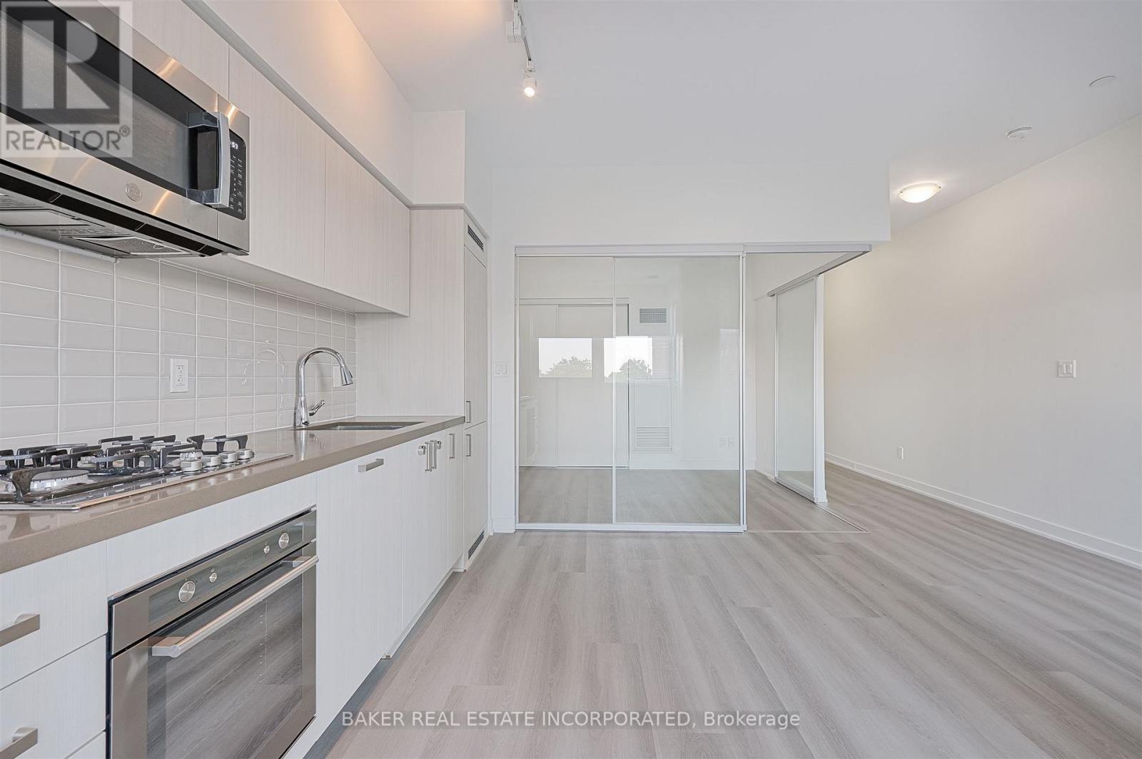 219 - 501 St Clair Avenue W, Toronto, Ontario  M5P 0A2 - Photo 11 - C12365123