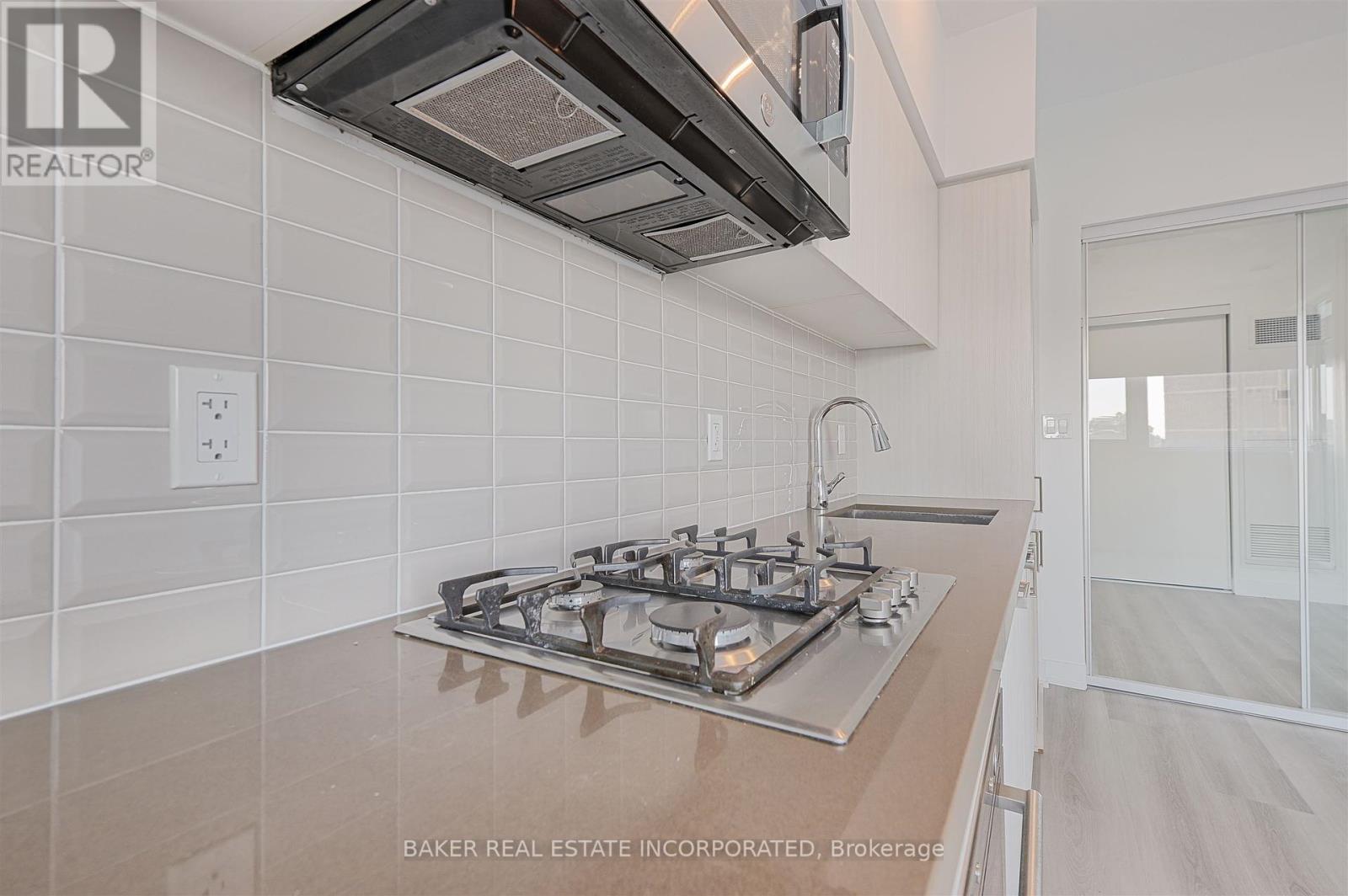 219 - 501 St Clair Avenue W, Toronto, Ontario  M5P 0A2 - Photo 9 - C12365123