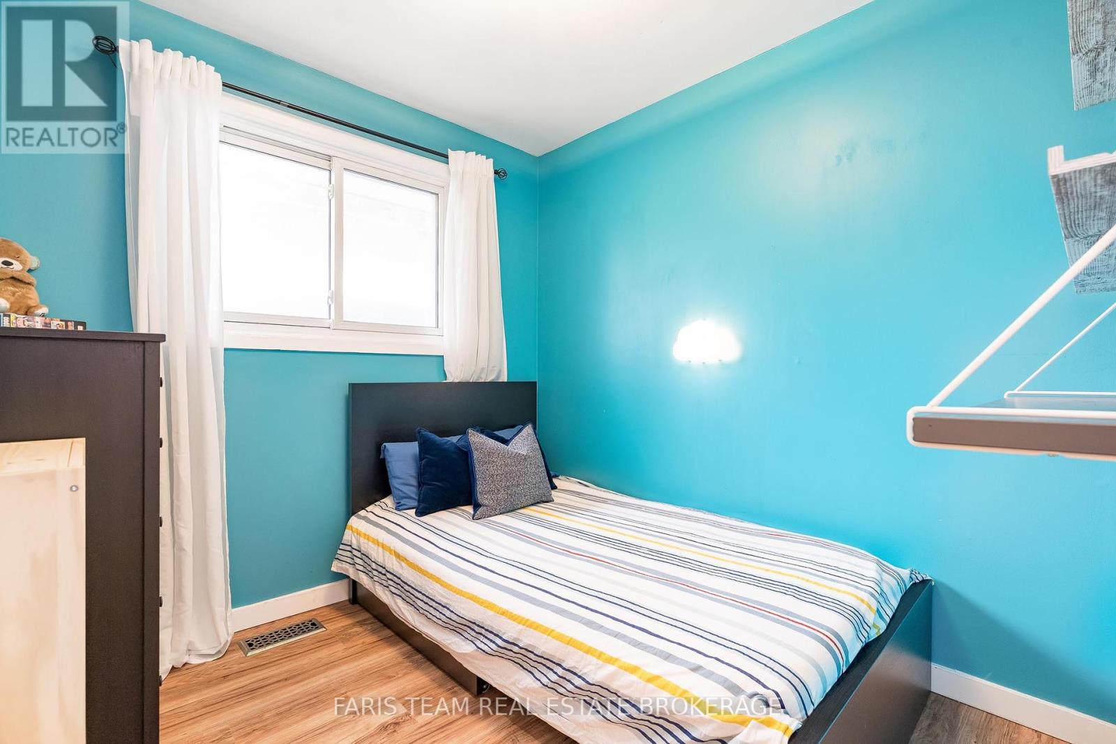 4b Oak Street, Barrie (Wellington), Ontario  L4M 3T8 - Photo 20 - S12358955