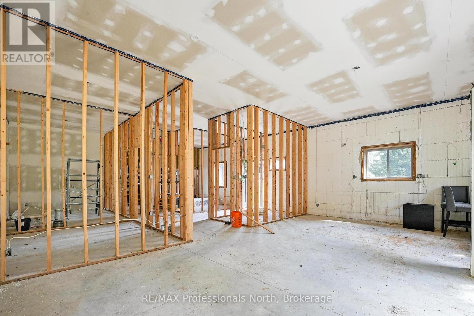 1597 Queens Line Road, Minden Hills, Ontario  K0M 2K0 - Photo 36 - X12359845