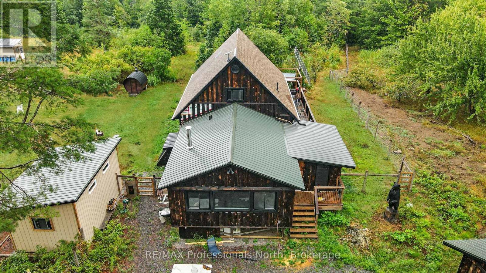 1597 Queens Line Road, Minden Hills, Ontario  K0M 2K0 - Photo 6 - X12359845